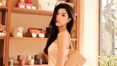 Hot girl bóng chuyền Đặng Thu Huyền gây sốt với câu hỏi về 'cơ địa... mặt cọc'