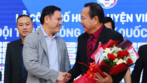 Vì sao ĐT nữ Việt Nam không mời HLV ngoại?