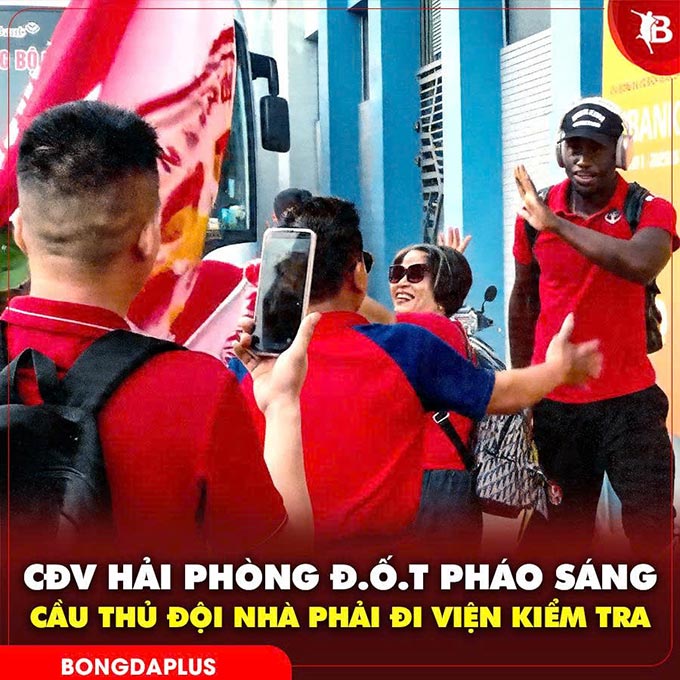 Ngoại binh Hải Phòng đi viện vì dính pháo sáng của CĐV đội nhà