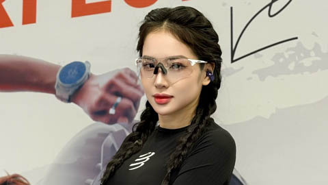 Loan Barbie đăng status ẩn ý khiến cánh mày râu 'đứng ngồi không yên'