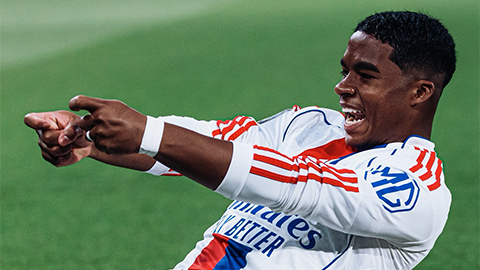 Endrick rực sáng, Lyon khiến PSG nguy cơ mất ngôi đầu