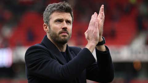 MU tăng tốc khủng khiếp, Carrick thách thức ngai vàng Arsenal