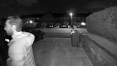 Cựu ngôi sao Liverpool giúp cảnh sát bắt giữ kẻ quấy rối phụ nữ