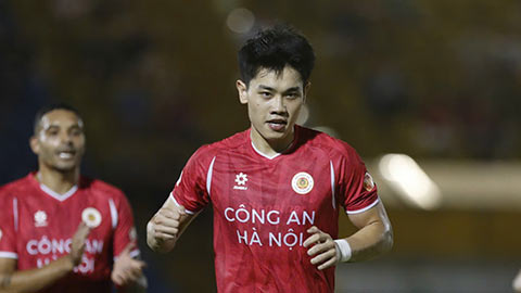 Hai đội bóng lớn ở V.League quan tâm Đình Bắc