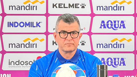 HLV Roland cùng U17 Việt Nam đi vào lịch sử