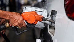 Giá xăng dầu hôm nay 23/4/2026: Giá dầu thế giới tiếp tục tăng