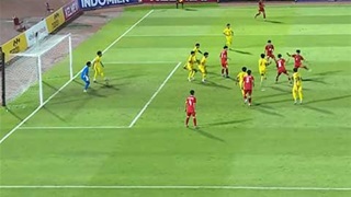 Quý Vương dứt điểm cực nhanh ghi bàn mở tỷ số (Trực tiếp: U17 Việt Nam 1-0 U17 Malaysia)
