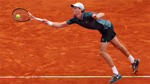 Jannik Sinner nối dài mạch thắng lên 23 trận tại giải Masters