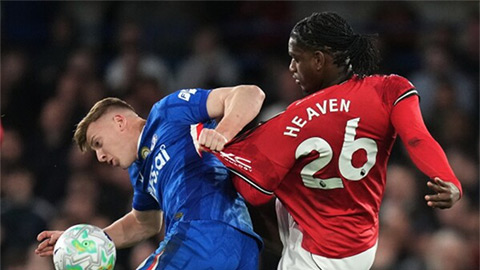 Chelsea, MU và các CLB sở hữu 'ghế nóng' được quan tâm nhất Hè này