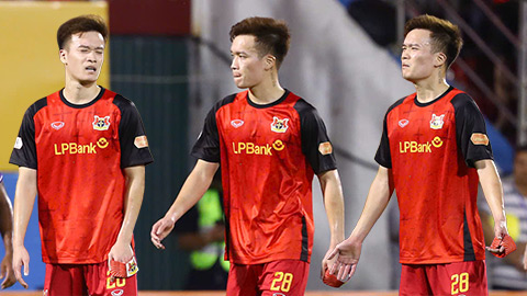 Văn Quyết không sai,  Ninh Bình phải cần 3 Hoàng Đức