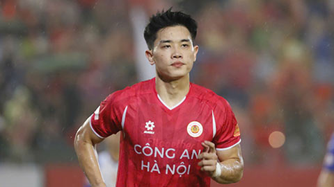 Đình Bắc nói gì khi lập hat-trick đầu tiên ở V.League?