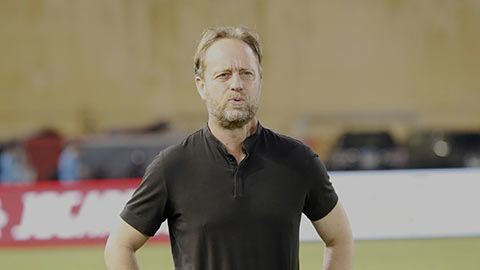 Đình Bắc lập hat-trick, HLV Polking nói điều bất ngờ