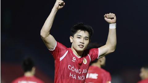 Đình Bắc đang 'hủy diệt' V.League 