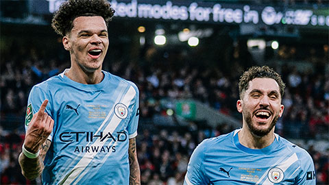 Man City tìm thấy 'tia sáng' để rộng cửa vô địch Premier League