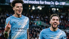 Man City tìm thấy 'tia sáng' để rộng cửa vô địch Premier League