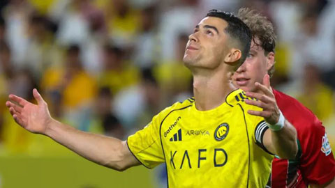 Chiêm ngưỡng bàn thắng thứ 970 của Ronaldo, giúp Al Nassr đánh bại Al Ahli