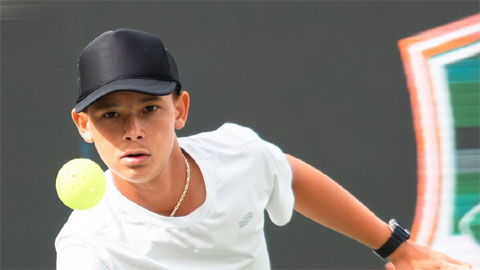 ‘Thần đồng’ pickleball 15 tuổi hạ gục tay vợt số 2 thế giới