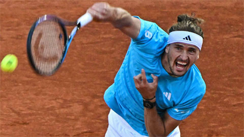 Alexander Zverev cân bằng kỳ tích của Federer, Nadal và Sinner