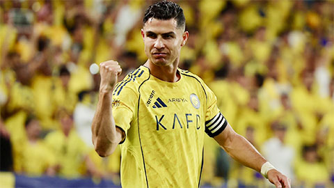 Cristiano Ronaldo hé lộ thông tin gây sốc về việc giải nghệ