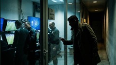 Góc khuất phòng VAR, những ‘mật hiệu’ và nghi vấn Inter được ưu ái