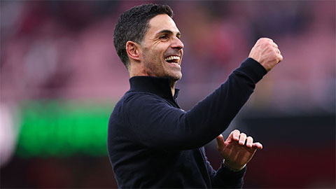 Arteta tranh thủ mỉa mai Pep khi Arsenal hơn Man City 6 điểm