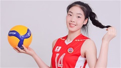 Phạm Quỳnh Hương: ‘Khủng long’ 1m86 và sứ mệnh kế thừa Thanh Thúy