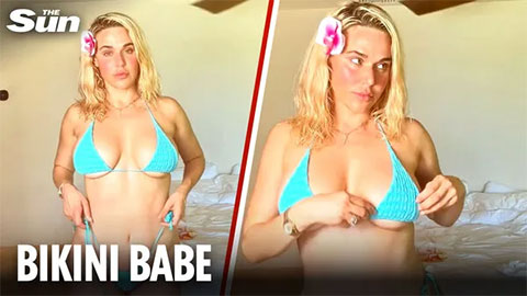 Cựu sao WWE suýt lộ vòng một khi chỉnh bikini