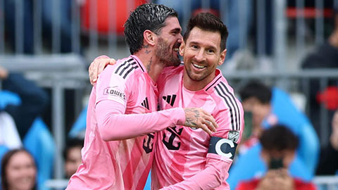 VIDEO Chiêm ngưỡng 1 bàn thắng và 2 kiến tạo của Messi vào lưới Toronto