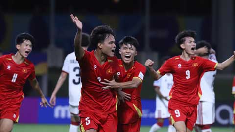 Mạnh Cường đưa U17 Việt Nam dẫn 3-2: (Trực tiếp U17 Việt Nam 3-2 U17 UAE)