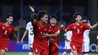 Mạnh Cường đưa U17 Việt Nam dẫn 3-2: (Trực tiếp U17 Việt Nam 3-2 U17 UAE)