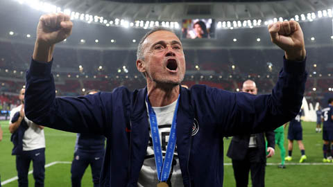 Luis Enrique: 'Chức vô địch khó khăn nhất trong 3 lần với PSG'
