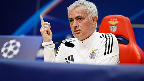 Mourinho 'quay xe', hoãn tương lai giữa tin đồn trở lại Real Madrid?
