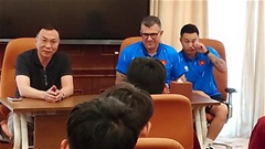 Chủ tịch VFF khuyên cầu thủ U17 Việt Nam cẩn trọng dùng mạng xã hội