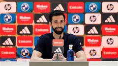 Arbeloa họp báo chớp nhoáng sau vụ Mbappe nổi loạn