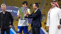 Đội Ronaldo thua sốc chung kết, nhìn Chủ tịch VFF trao cúp cho Gamba Osaka