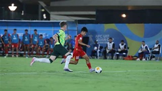 Oliver O’Carroll đánh bại thủ môn Xuân Hòa mở tỷ số: (Trực tiếp: U17 Việt Nam 0-1 U17 Australia)