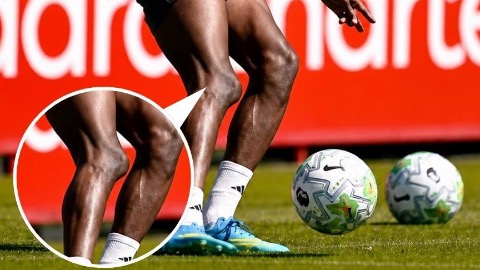 Alexander Isak đứng trong Top 6 kỳ hoa dị thảo sân cỏ
