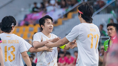 Đội bóng của Độ Mixi đấu Cris Phan vào chung kết giải đấu nổi tiếng trên mạng xã hội
