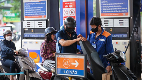 Giá xăng dầu chiều 25/5: Đồng loạt giảm mạnh