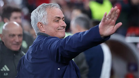 Real Madrid gặp biến cố lớn với Mourinho