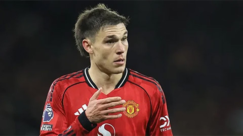 Carrick quyết bán 'bom xịt' Ugarte