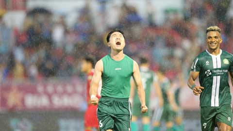 Xuân Trường vỡ òa, ăn mừng cực nhiệt sau khi ghi bàn cho Đồng Nai