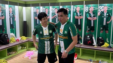 Cận cảnh niềm vui của các cầu thủ Đồng Nai sau khi vô địch Hạng Nhất, lên chơi V.League