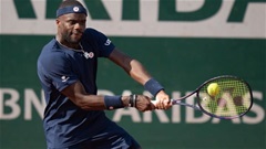 Frances Tiafoe treo thưởng tìm cây vợt bị thất lạc ở Roland Garros