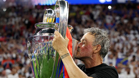 Luis Enrique lập 1 loạt kỷ lục ở Champions League