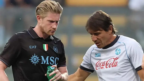 De Bruyne công khai chỉ trích Conte, vui mừng vì ông thầy ra đi