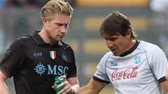 De Bruyne công khai chỉ trích Conte, vui mừng vì ông thầy ra đi