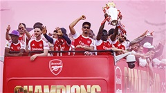 Lễ ăn mừng xấu xí của Arsenal