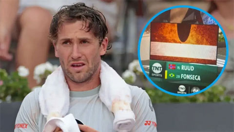 Roland Garros hứng chịu chỉ trích vì sai lầm của trọng tài