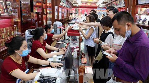 Giá vàng, tỷ giá ngoại tệ hôm nay 2/6: Đã đến lúc nhà đầu tư 'bắt đáy'?